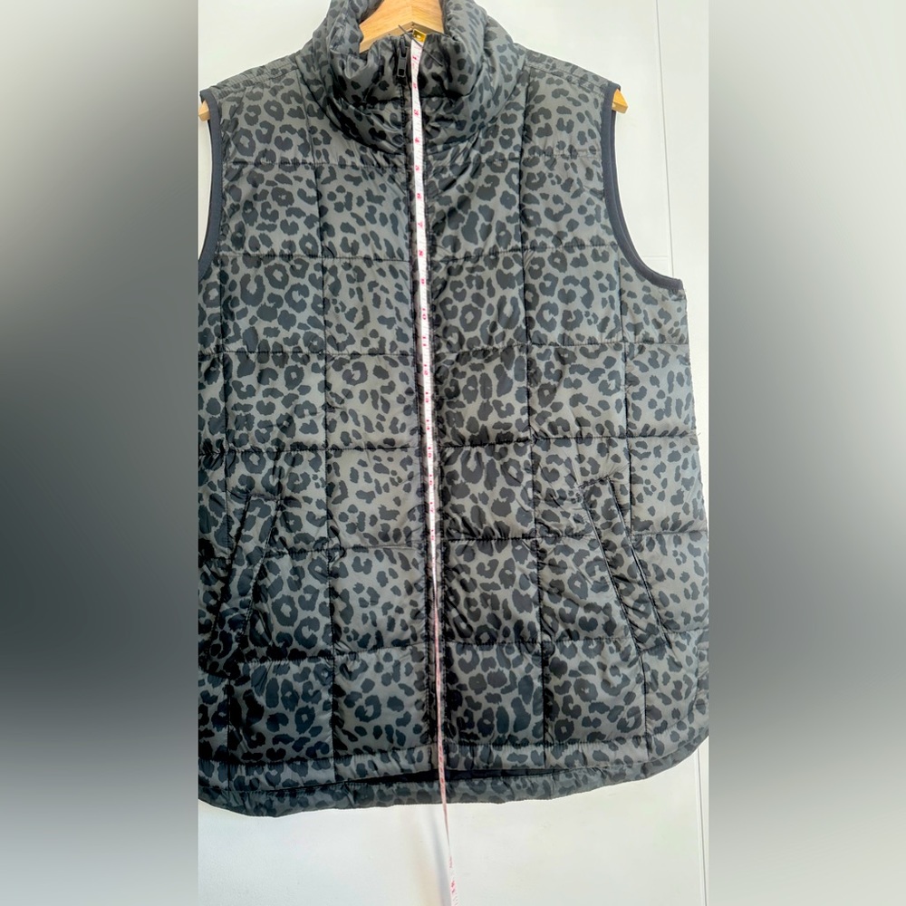GAP - 100% Recycled Puffer Vest - Picture 5 of 6